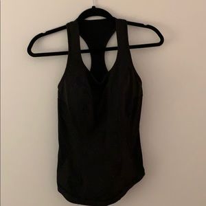 Black Lululemon tank